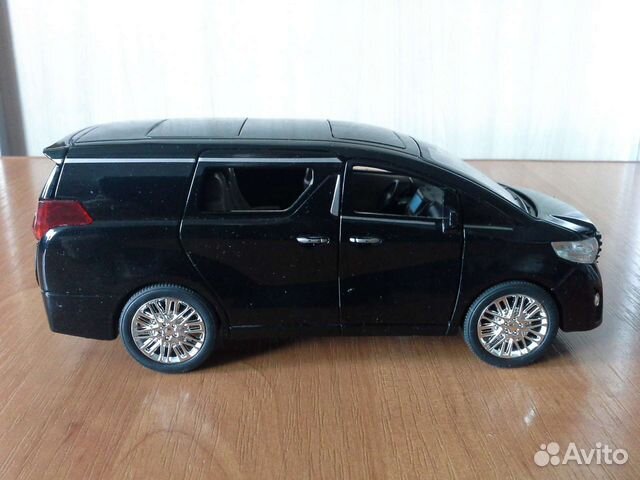 Тoyota Alphard модель