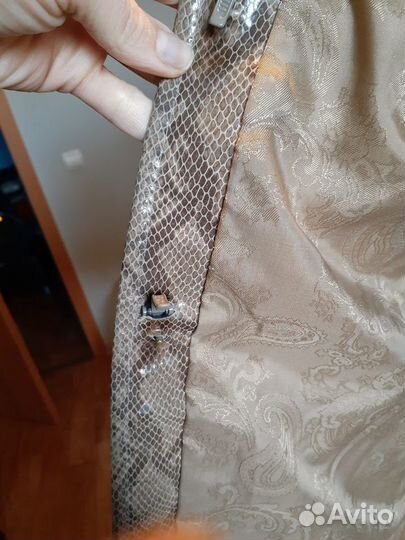 Шуба (полушубок) женская мутоновая