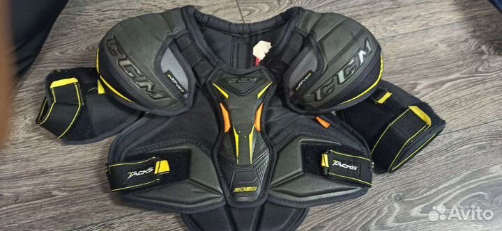 Нагрудник CCM tacks 9080