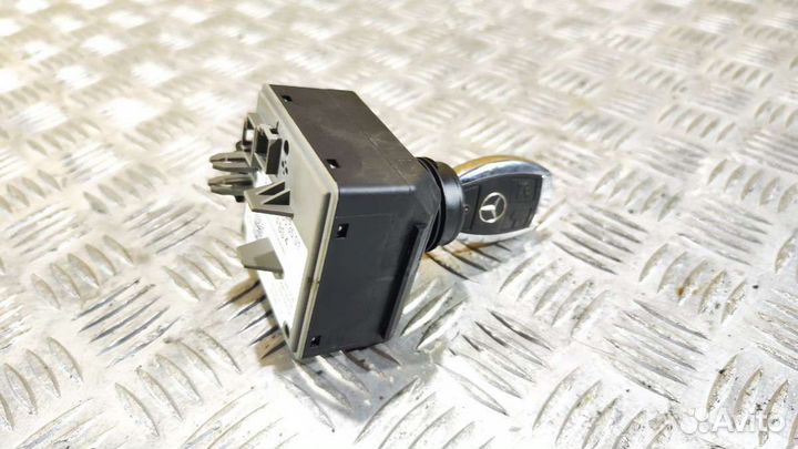 Замок зажигания Mercedes E W212 2013