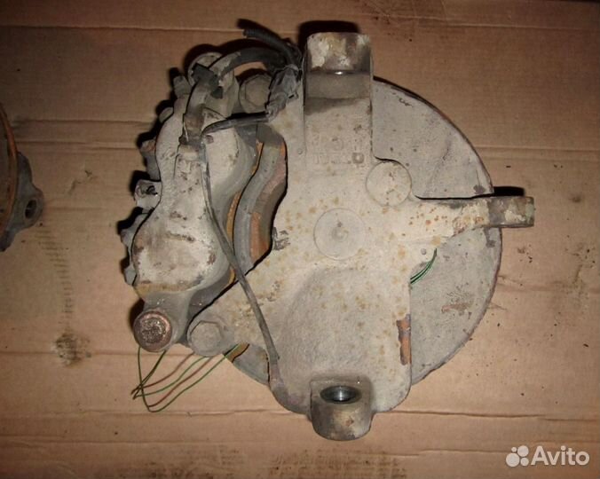 Поворотный кулак ступица на Iveco Daily 35S 35C