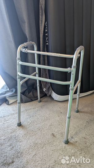 Ходунки для взрослых шагающие