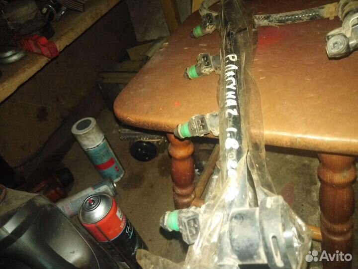 Топливная рампа Рено Лагуна 2 1.8 бензин