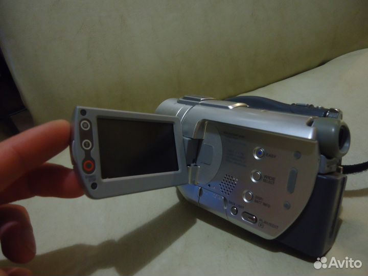 Продам видеокамеру