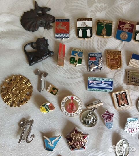 Значки, гербы тверской, жетоны разное