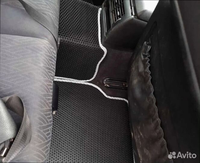 Автомобильные коврики 3D в салон от производителя