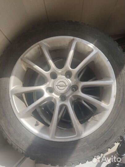 Литые диски r16 на Opel Astra H на зимней резине