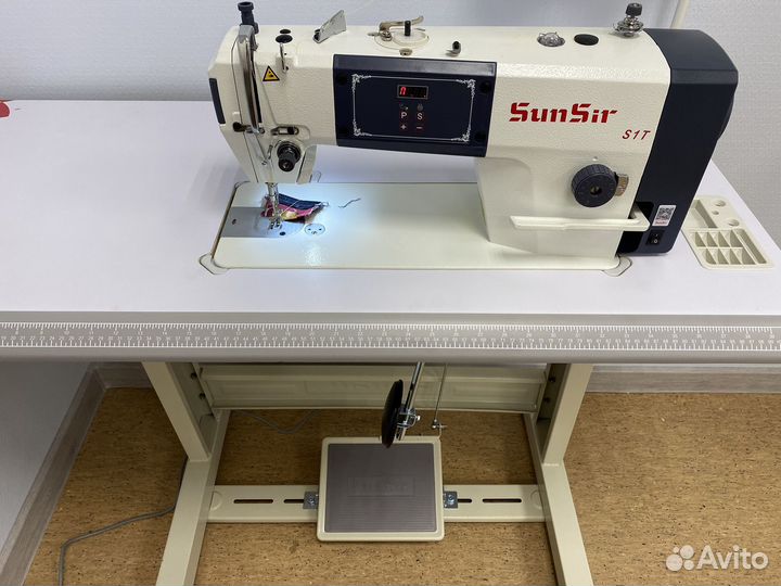 Промышленная швейная машина (комплект)