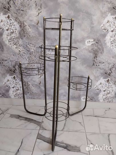 Подставка для цветов напольная металлическая