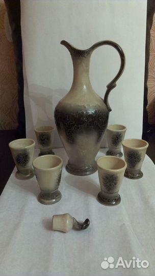 Кувшин и 6 стопок