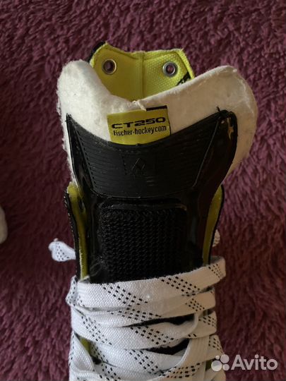 Коньки хоккейные