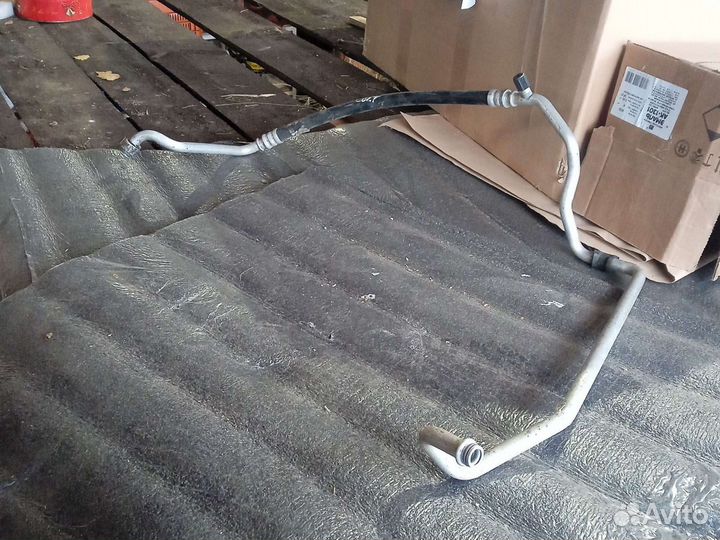 Трубка кондиционера Mitsubishi Colt