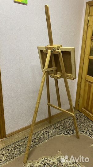 Мольберт художественный