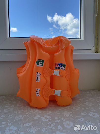 Жилет надувной спасательный детский