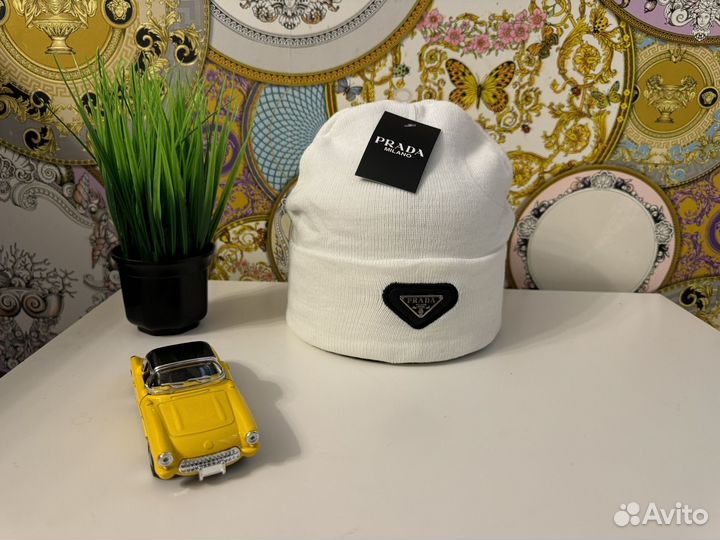 Шапка prada