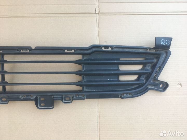 Решётка переднего бампера Mitsubishi Outlander 3