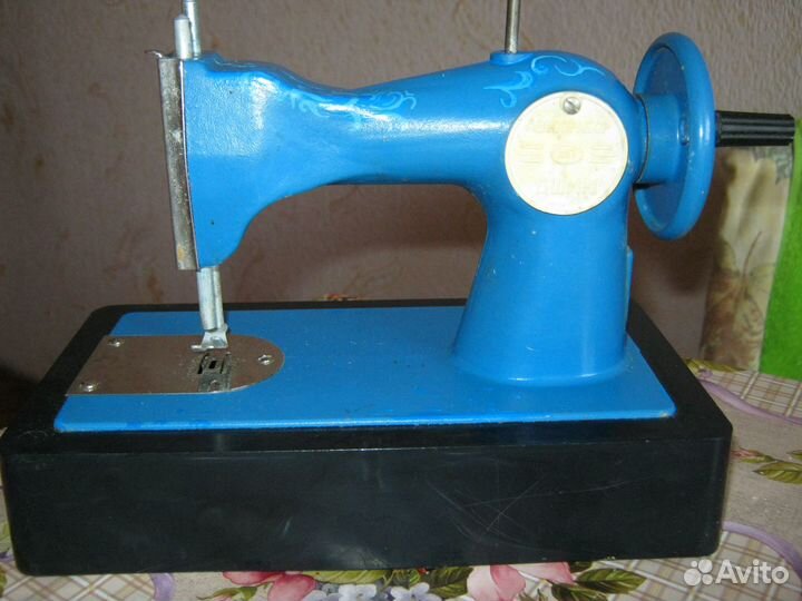 Швейная детская машинка. СССР