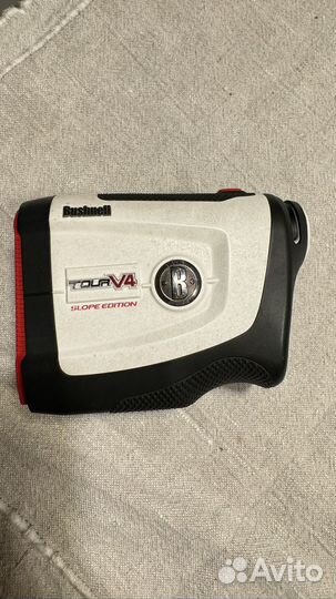 Bushnell Tour V4 лазерный дальномер