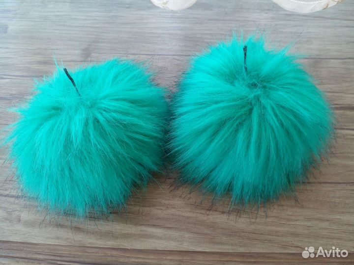 Меховые помпоны