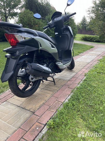 Скутер SYM Symphony SR125