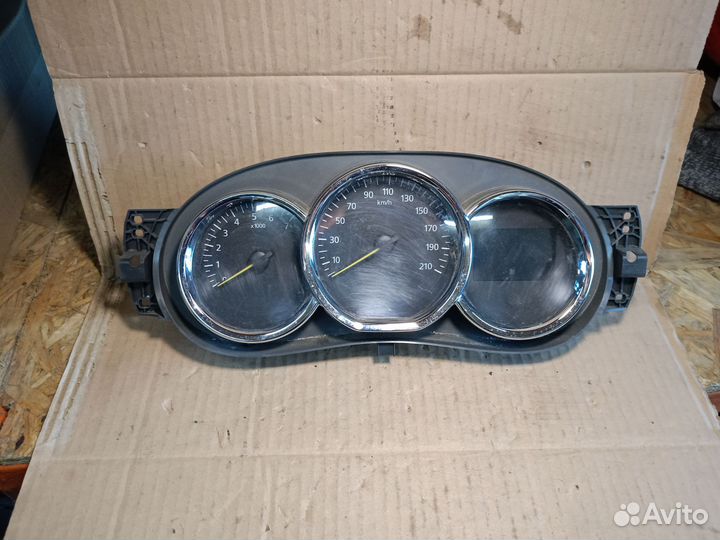 Приборная панель Renault Logan 2