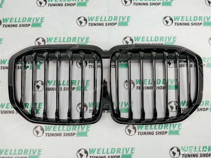 Решетка BMW X7 G07 M-Perfomance черная глянцевая