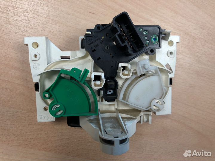 Блок управления климатической установкой Renault