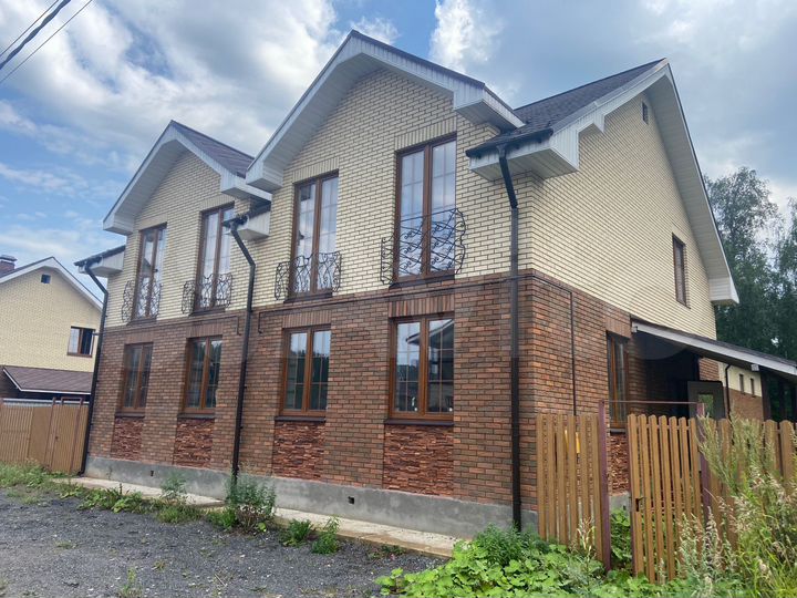 Таунхаус 109 м² на участке 3 сот.