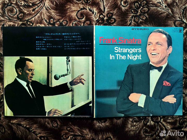 Frank Sinatra – Strangers In The Night – Japan 196