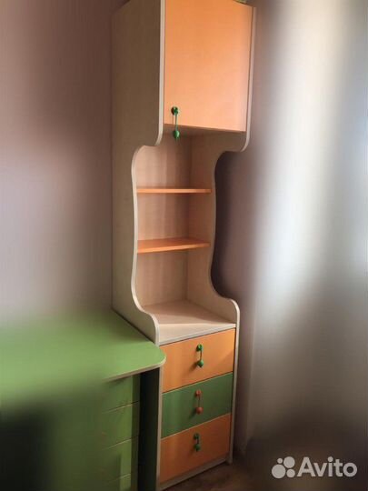 Детская мебель (шкаф, стеллаж, стол, тумба)