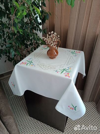Чайные скатерти Ришелье С вышивкой Винтаж