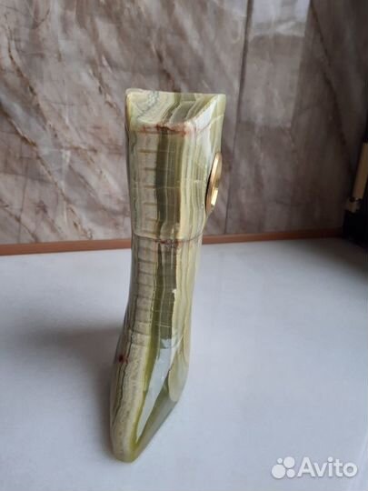 Статуэтка из оникса 