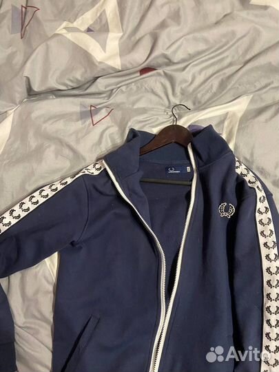 Олимпийка мужская fred perry с лампасами