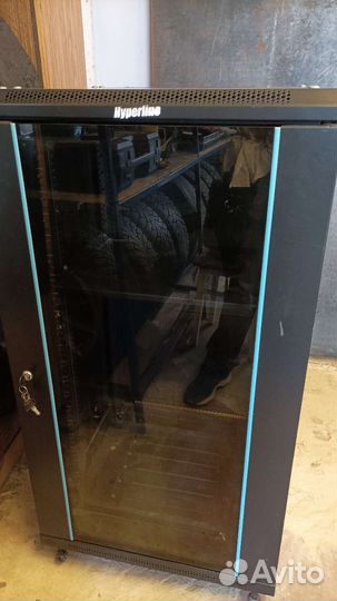 Шкаф напольный 19-дюймовый, 22U, Hyperline