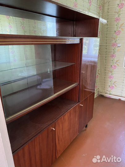 Шкаф сервант