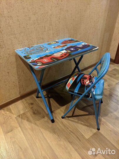 Детский столик и стульчик