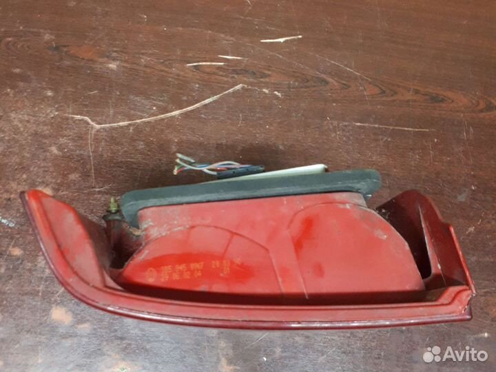 Задний правый фонарь фольксваген пассат б5
