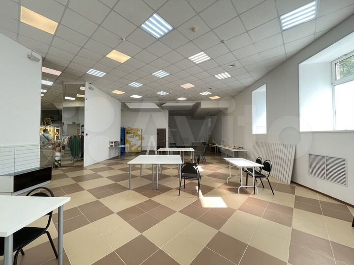 Торговая площадь, 140 м²