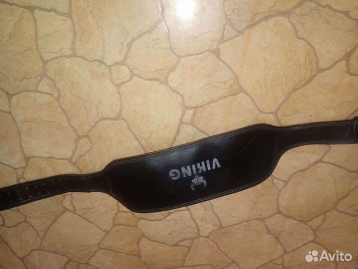 Пояс для тренировок и поднятия тяжестей