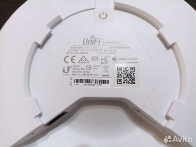 Точка доступа Ubiquiti UAP-AC-Lite