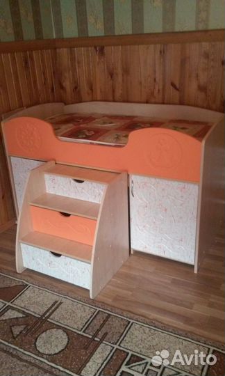 Детская кроватка