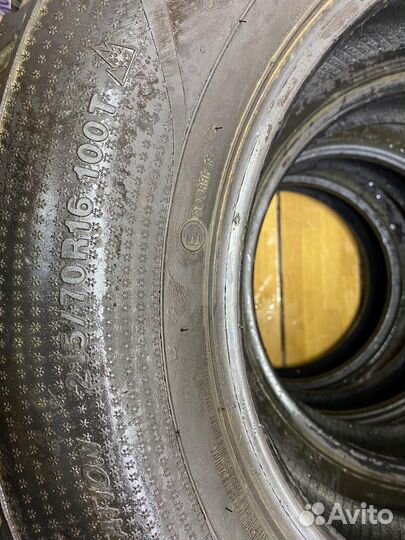 Kumho I'Zen RV Stud KC16 215/70 R16 100T