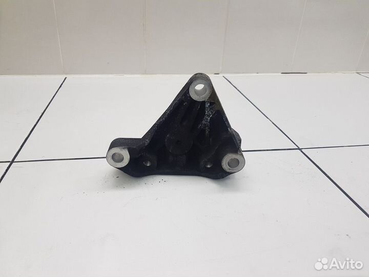 Кронштейн кпп (Chery Tiggo 7 Pro)