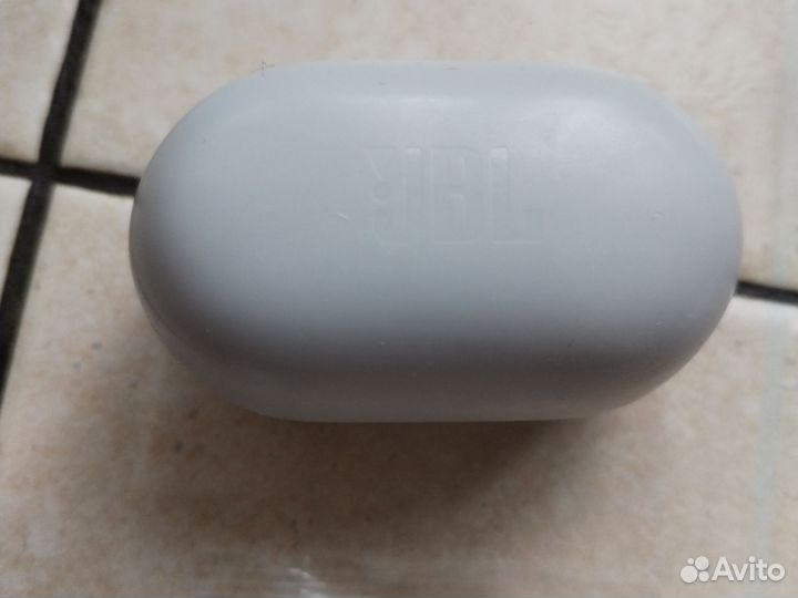 Беспроводные наушники jbl