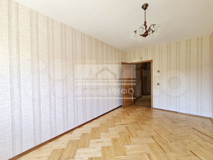 4-к. квартира, 100 м², 3/9 эт.