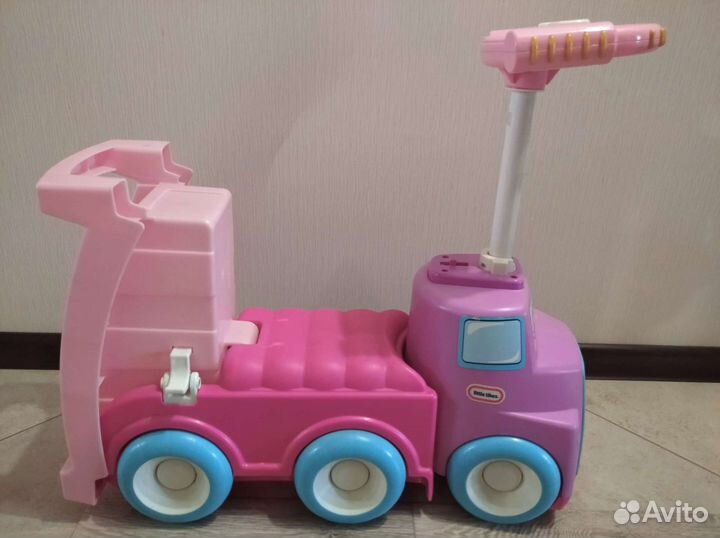 Машинка толокар Little takes интерактивная