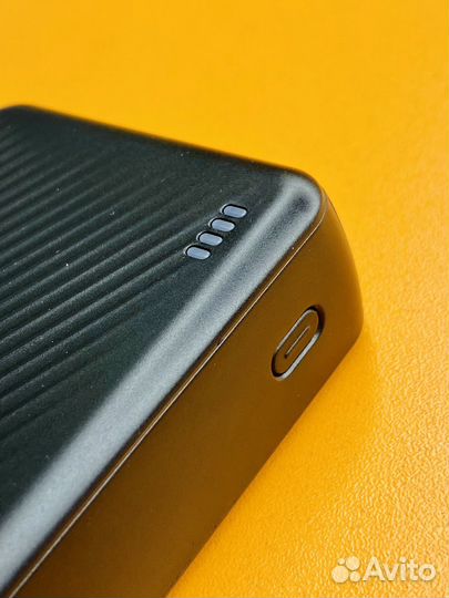Повербанк с быстрой зарядкой 20000 mah