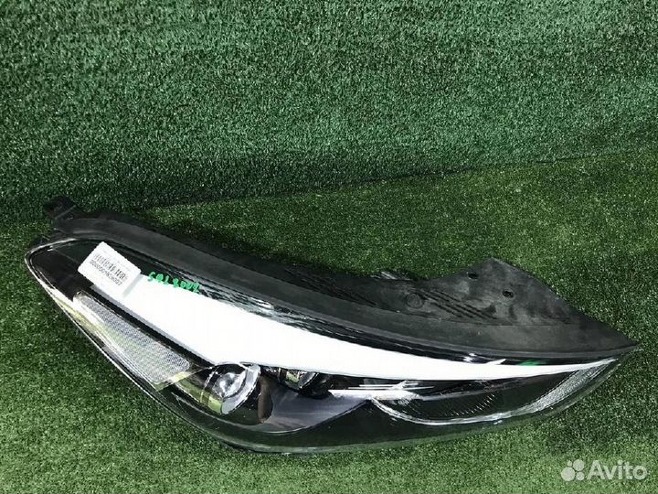 Фара правая Hyundai Tucson