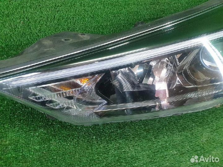Фара левая Hyundai Tucson