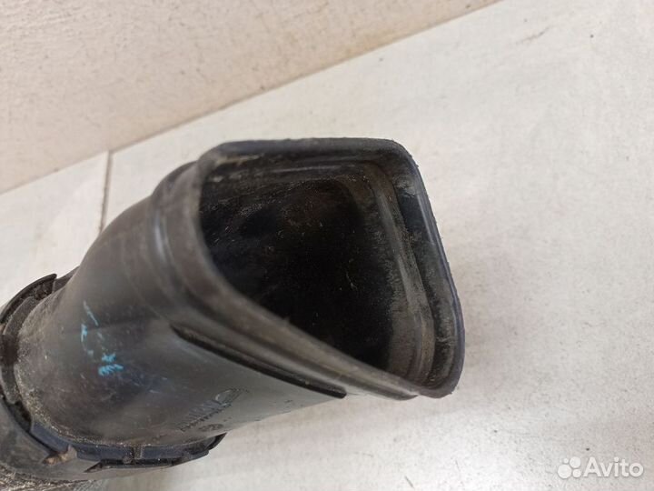 Патрубок воздушного фильтра